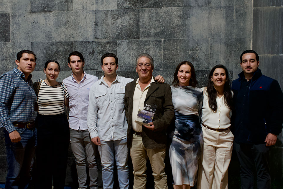 reconocimiento fidelitas 8